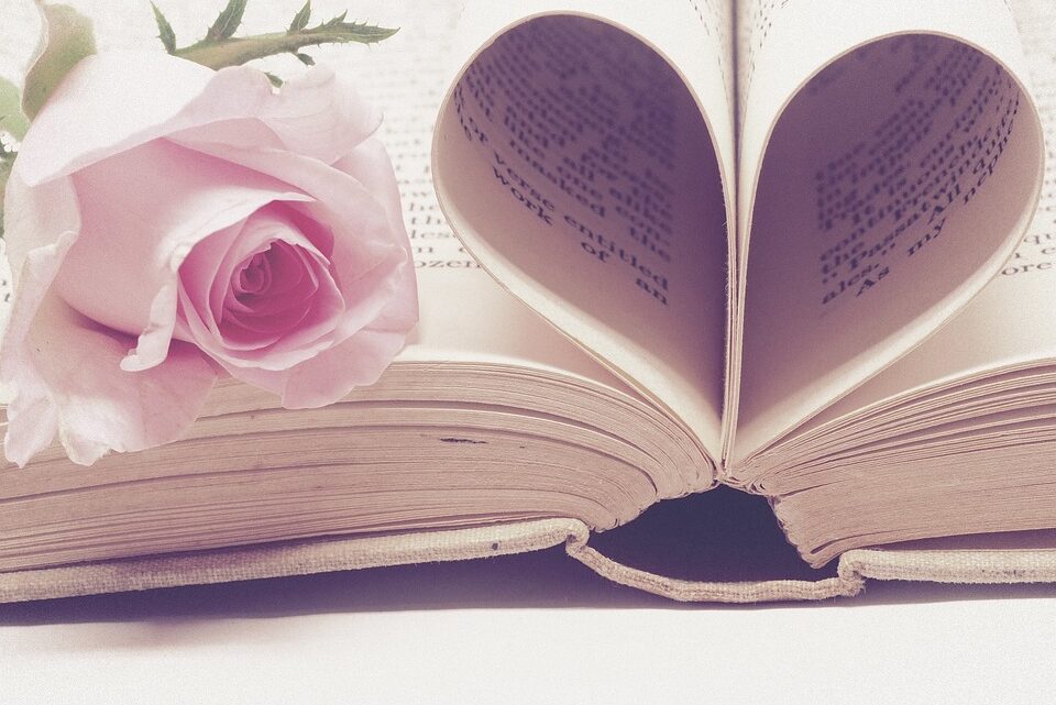 Sehnsucht und Leidenschaft: Entdecke die Top 5 romantischen Bücher für unvergessliche Lesemomente!